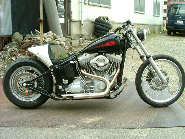 FATECH Custom Harley Davidson "2005 FXST"